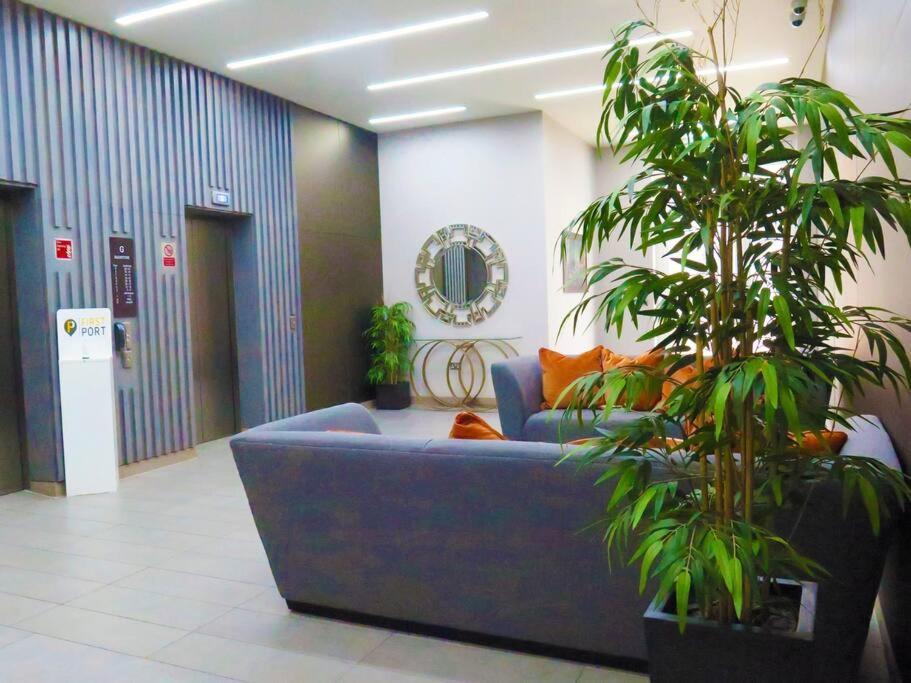 Club White London Bridge One Bedroom Apartment Exterior photo